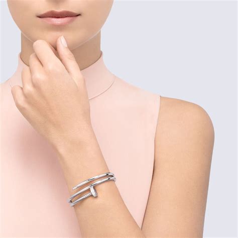 cartier pulsera clavo precio|cartier juste un clou sizes.